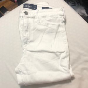 Brand new Hollister white no-rip jeans size 5R